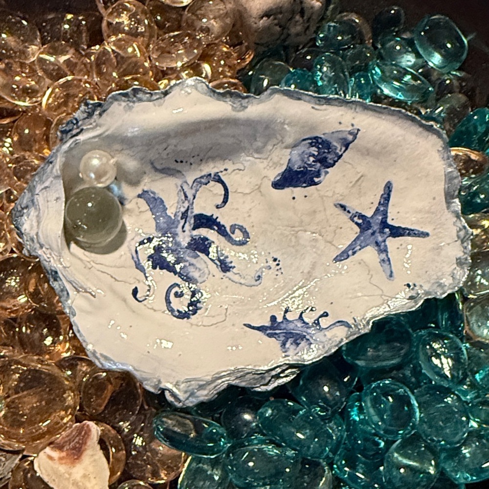 Coastal Blue and White oyster shell trinket/Soap Dish